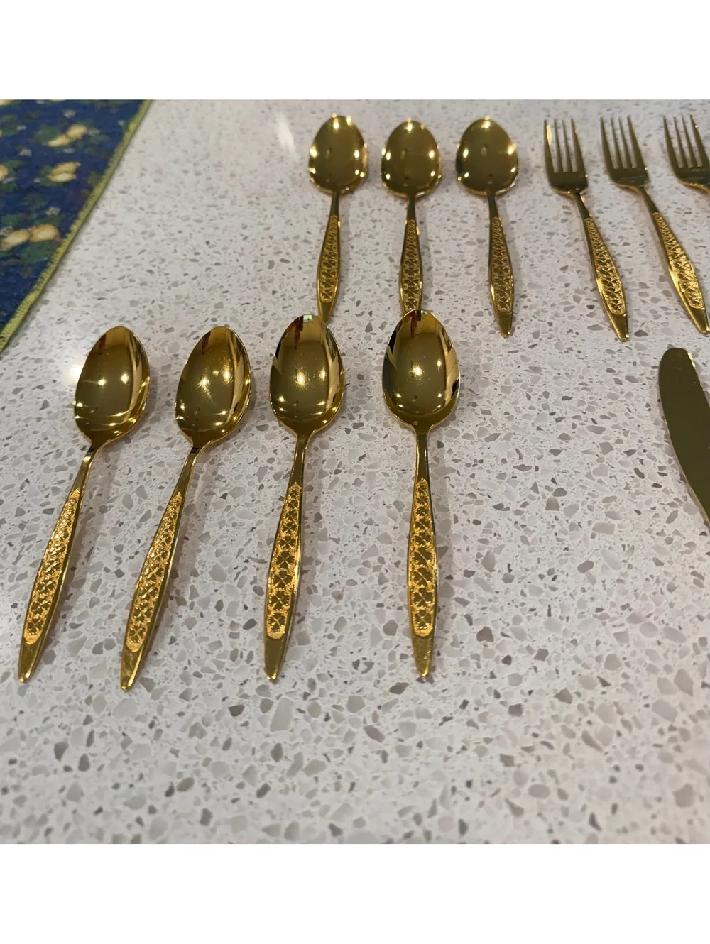 Gold plated stainless steel Japan 16 piece Clover Hill